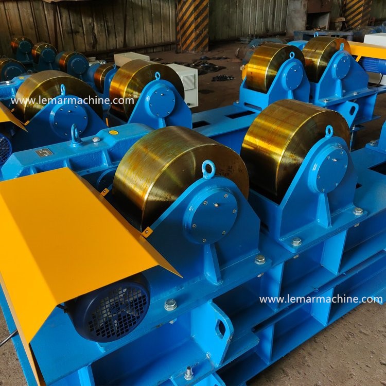 moving type welding rotator